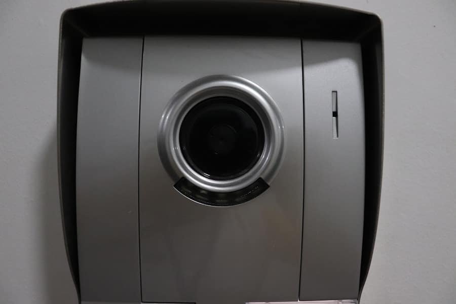 Photo Yes, multiple users can access the camera feeds simultaneously