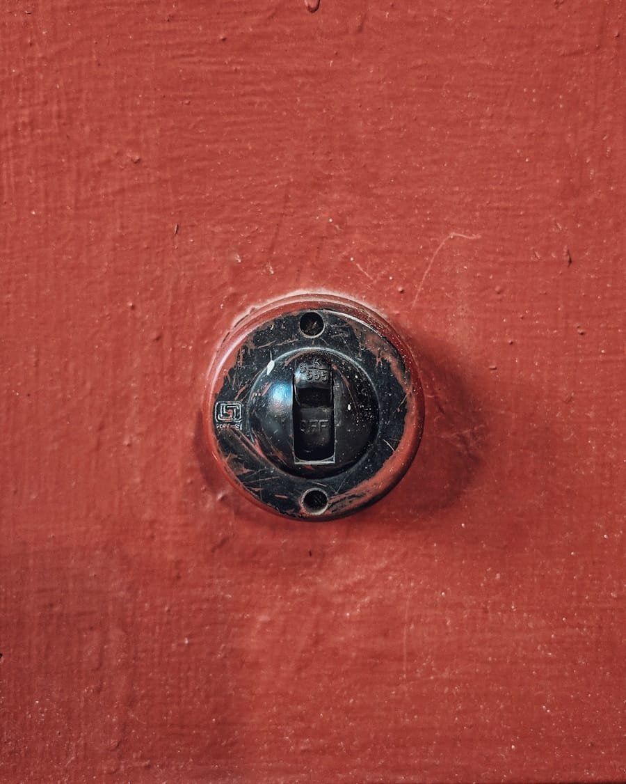 Photo "How Do I Know if My Home is Vulnerable to Break-ins?"