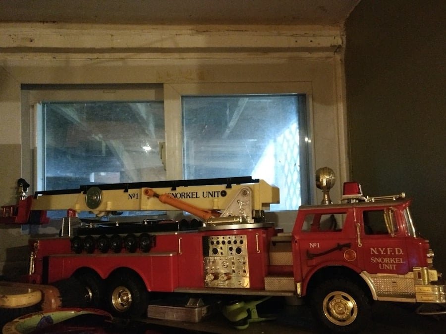 Photo "Can My Security System Automatically Call the Fire Department if It Detects Smoke?"