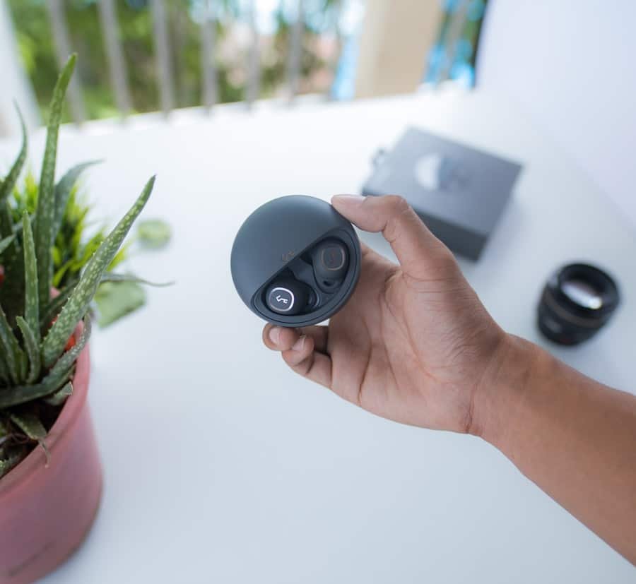 Photo "Can Home Security Devices Send Alerts to Multiple Phones?"