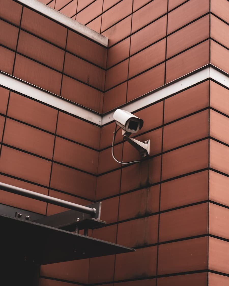 Photo "Can Home Security Devices Work with Any Internet Service Provider?"
