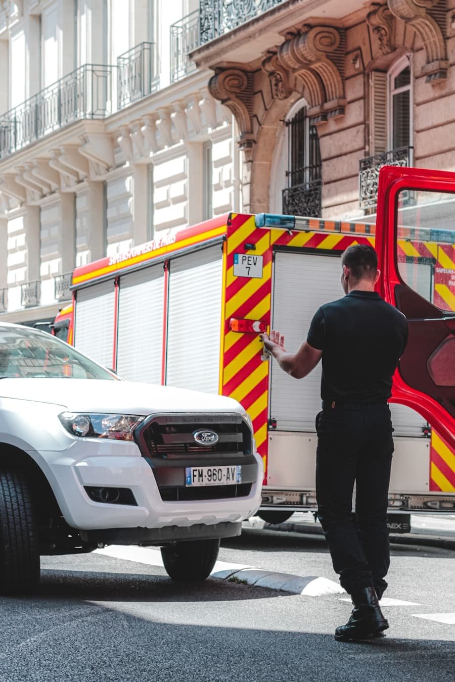 Photo "Can the System Automatically Call Emergency Services?"