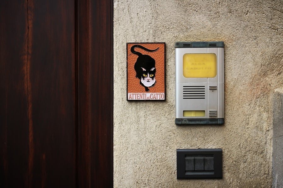 Photo "Can Advanced Home Security Devices Be Hacked?"