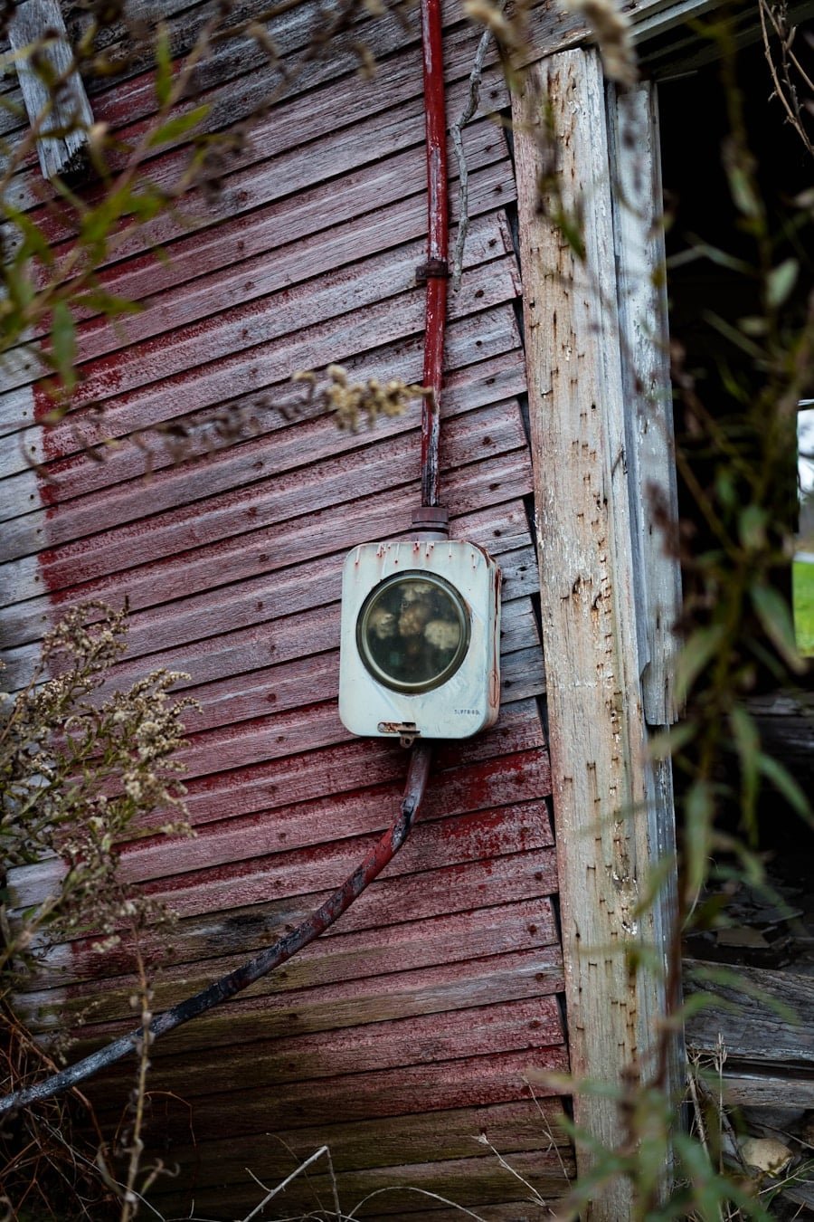 Photo "Can Advanced Home Security Devices Recognize Familiar Faces?"