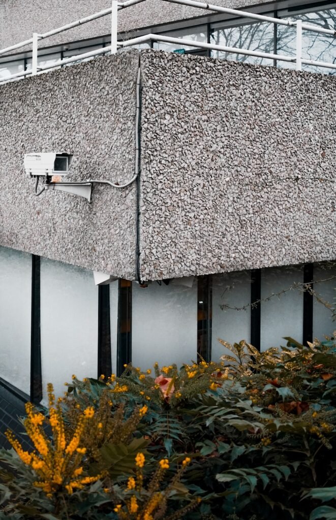 Photo "Are Home Security Systems Becoming Obsolete?"