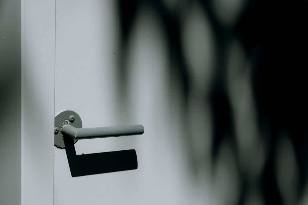 Photo Smart Home Security Geofencing