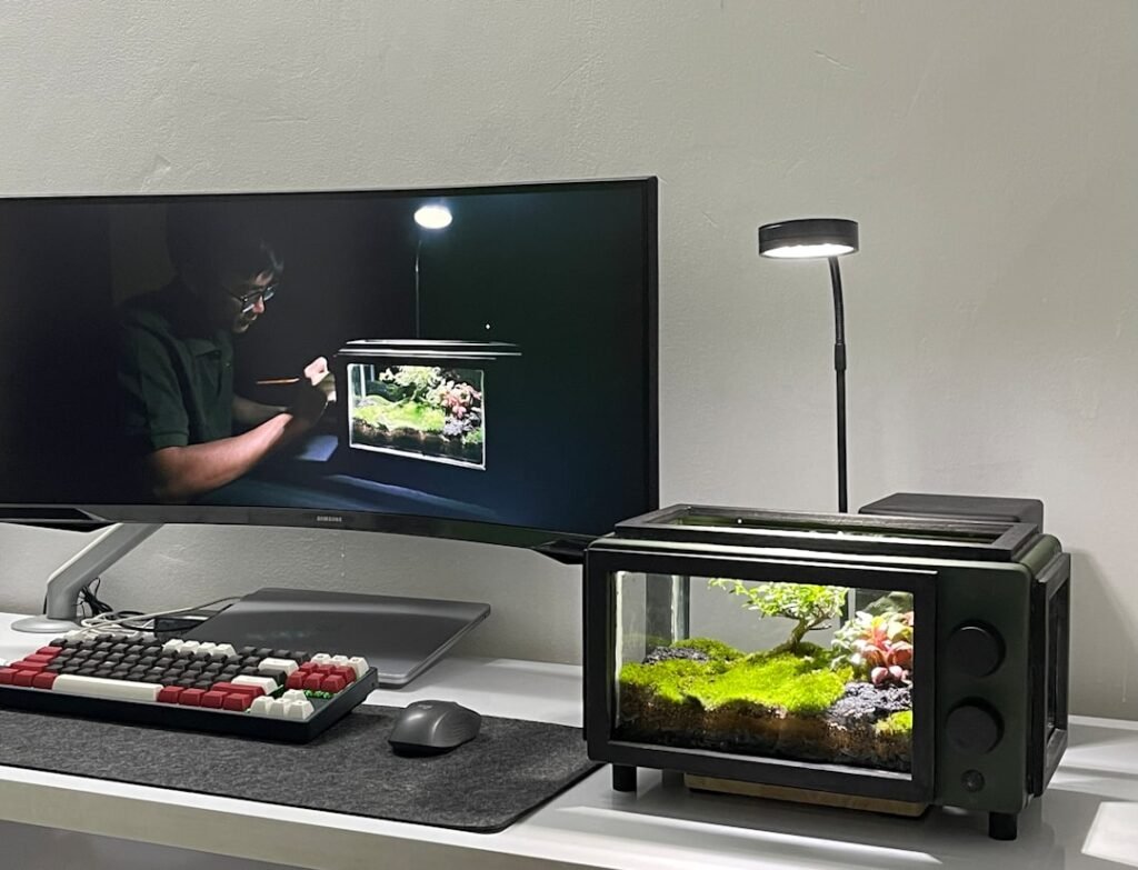 Photo Monitor Home Remotely